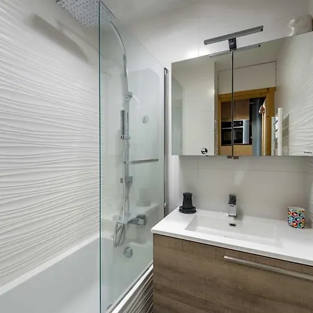 Apartment Duplex 6 Personnes, Coeur De Station, Balcon Et Animaux Bienvenus - Fr-1-640-79